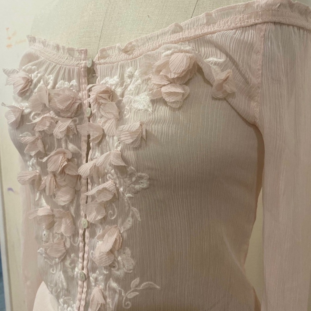 Y2k vintage Abercrombie & Fitch Light Pink Floral Blouse